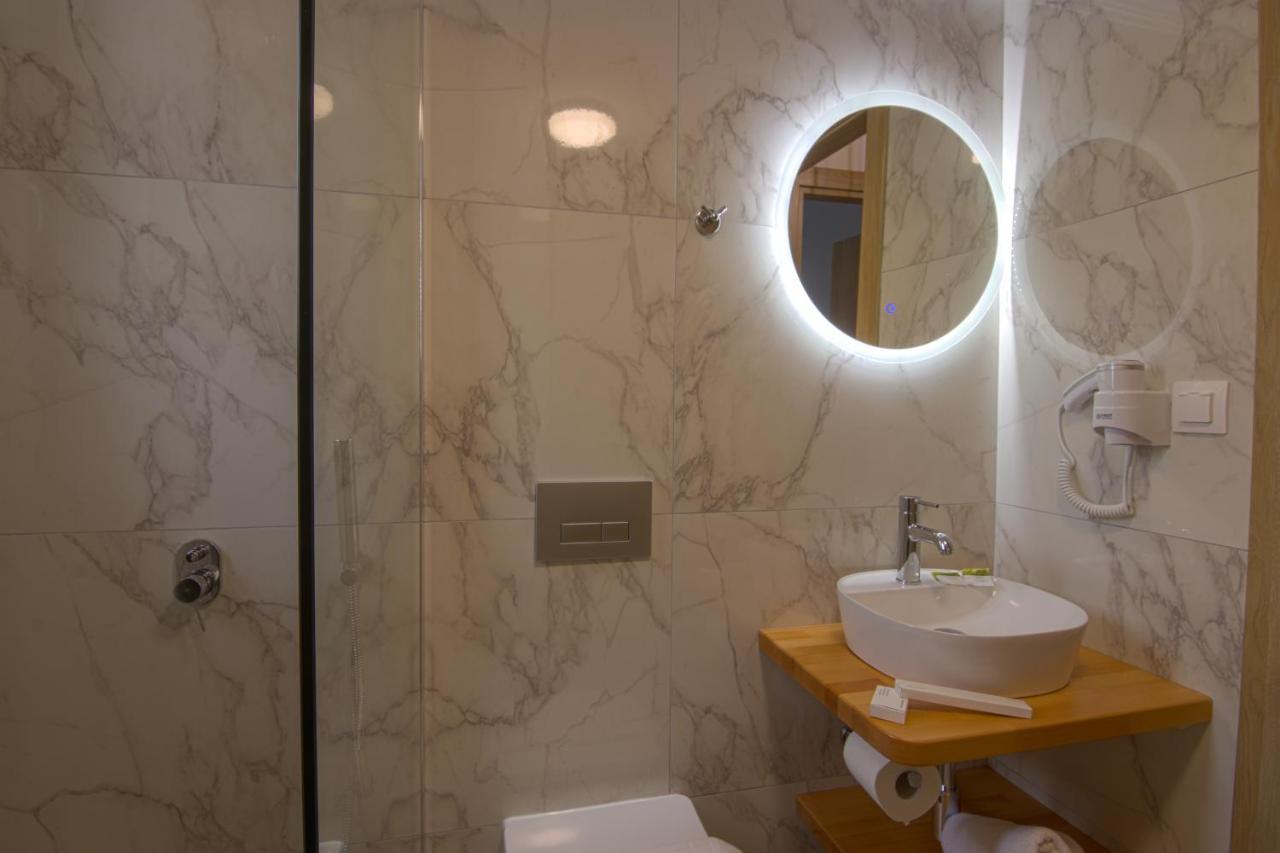 Onar Limnos II Luxury Apartments Moudhros ภายนอก รูปภาพ
