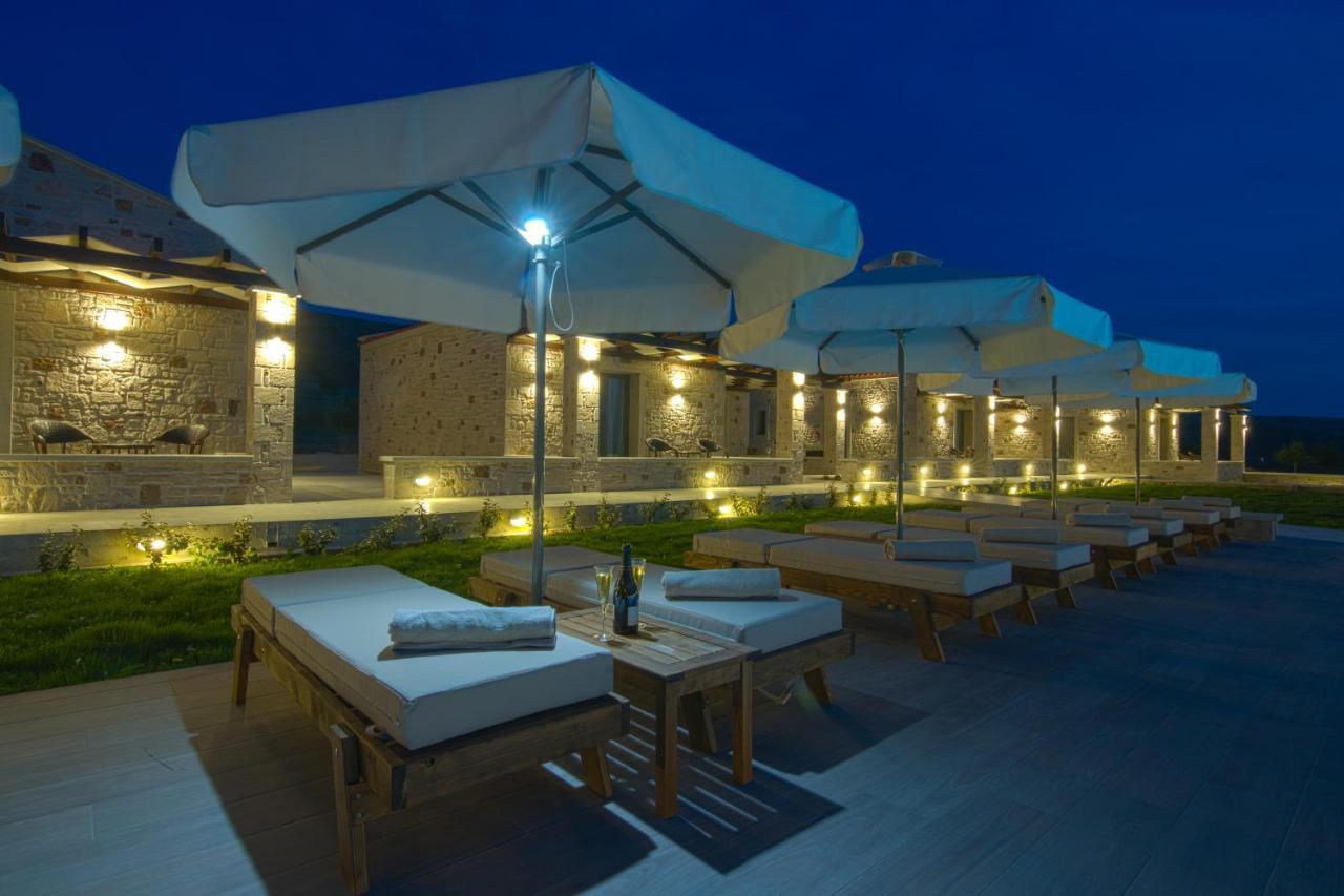 Onar Limnos II Luxury Apartments Moudhros ภายนอก รูปภาพ